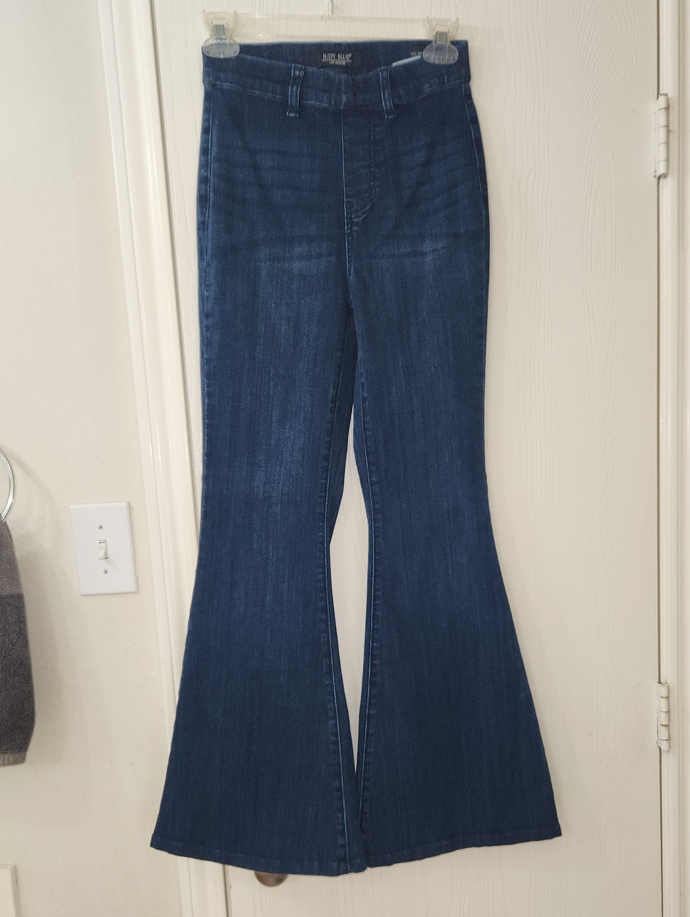 Judy Blue Dark Blue Pull On Super Flare Jeans. Size 1/25. Style# JB88136. EUC.